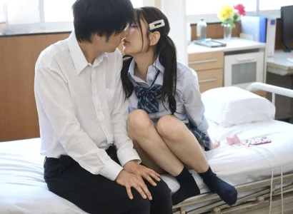 Nam sinh yếu đuối được địt bởi khoa khôi giữa lớp